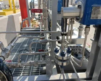 Stainless steel instrument tubing and flanged connection on a skid